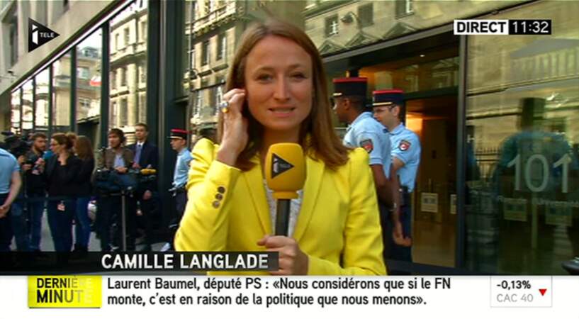 Autre adepte du jaune : Camille Langlade, journaliste d'i>Télé