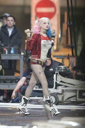L'actrice incarne Harley Quinn, une vilaine badass fan du Joker et issue de l'univers de Batman