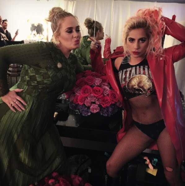 Il y a eu aussi beaucoup d'amour pour Lady Gaga et Adele dans les coulisses des Grammy Awards dimanche. 