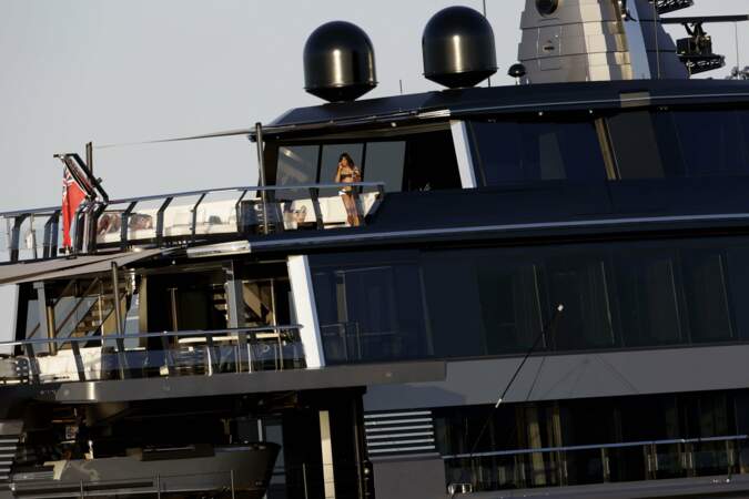 Si, si c'est bien Naomi Campbell sur son yacht à Ibiza