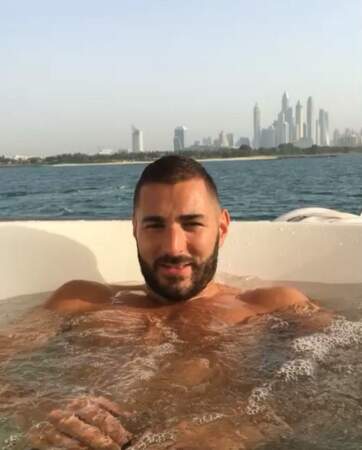 Sans doute stressé par son séjour aux Maldives, Karim Benzema est allé se détendre à Dubaï