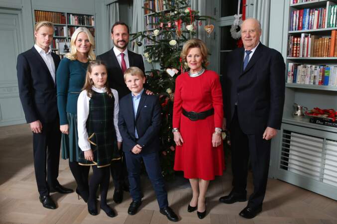 Norvège : le roi Harald (à droite) et le prince Haakon (à gauche) sont rassurés, Ingrid assurera bien la relève