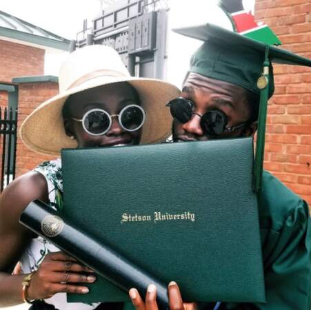 Et on envoie nos félicitations au petit frère de Lupita Nyong'o, fraîchement diplômé ! 