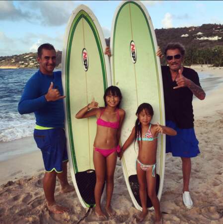2015 : Look surfeur avec ses deux filles