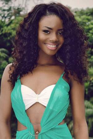 Miss Gabon, Maggaly Ornellia Nguema