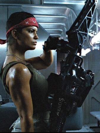 Jenette Goldstein, soldat badass d'Aliens le retour (1986)