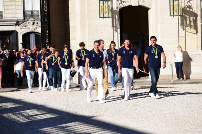 Peu avant 18h, les sportifs sont arrivés dans la cour du Palais de l'Élysée...