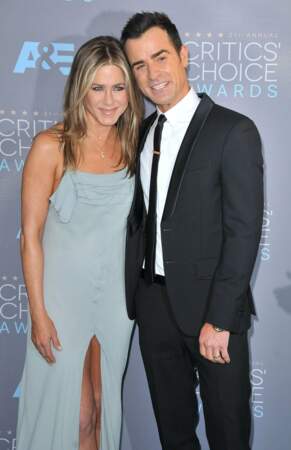 Les jeunes mariés : Jennifer Aniston et Justin Theroux, amoureux sur le tapis "rouge"