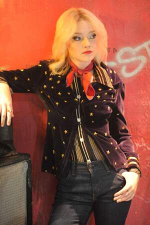 Rock'n'roll ! Dakota se la joue punk et interprète Cherrie Currie dans The Runaways en 2010