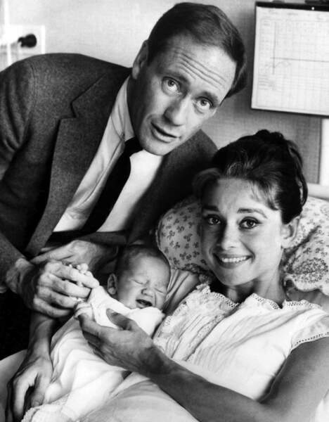 ... et se maria avec l'acteur Mel Ferrer, avec qui elle eu un fils en 1960 : Sean Hepburn Ferrer