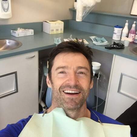 On espère que vous allez aussi bien que Hugh Jackman chez le dentiste.