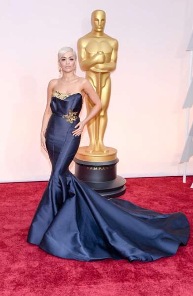 Rita Ora en robe Marchesa