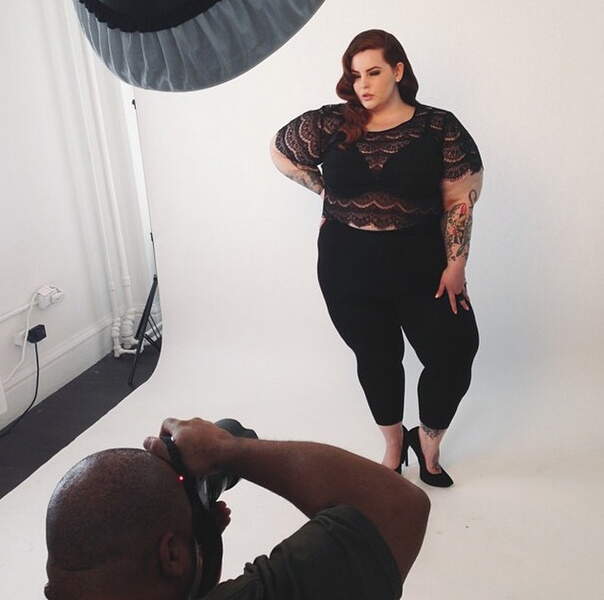 Découvrez Tess Holliday, la mannequin grande taille qui buzz sur