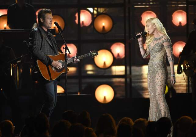 Blake Shelton et Gwen Stefani ont chanté leur duo Go Ahead and Break My Heart