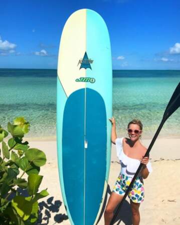 Reese Witherspoon n'envisage pas les vacances sans un peu de sport !