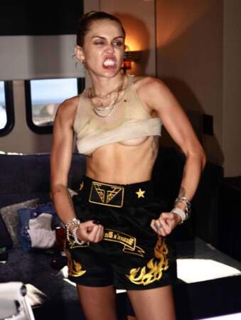La boxe met Miley Cyrus dans un état pas possible.