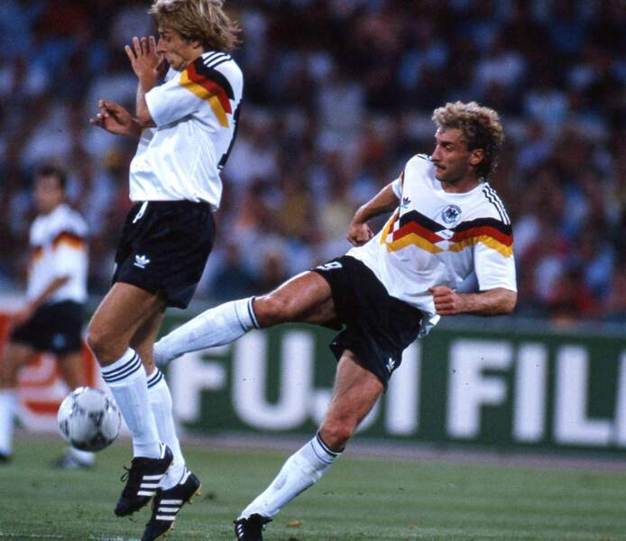 6. Jürgen Klinsmann (Allemagne) 11 buts