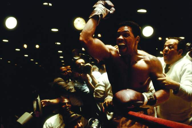 En 2002, Will Smith endosse le rôle du boxeur Mohamed Ali