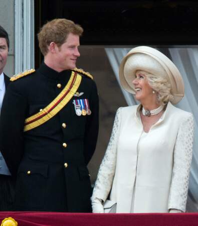 Maman Diana n'est plus là mais Camilla, l'épouse de papa, elle est quand même sympa