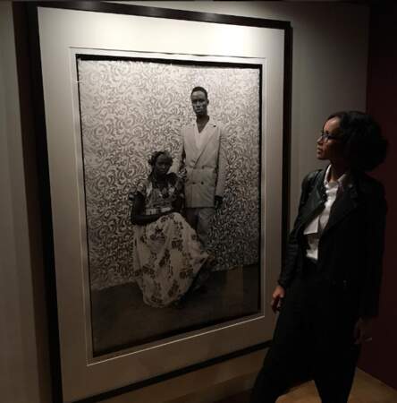 Et s'intéresse beaucoup aux artistes africains. Ici au Grand Palais pour l'exposition de Seydou Keïta.