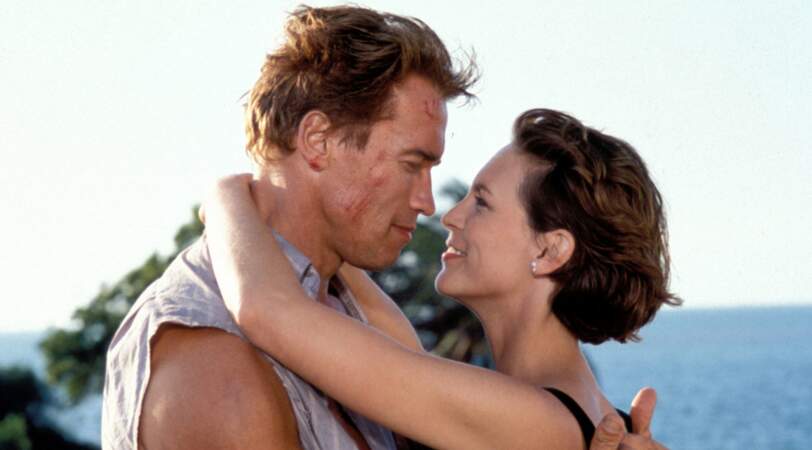 Schwarzenegger et Jamie Lee Curtis dans True Lies (1994), rare tentative de remake réussi signé James Cameron.