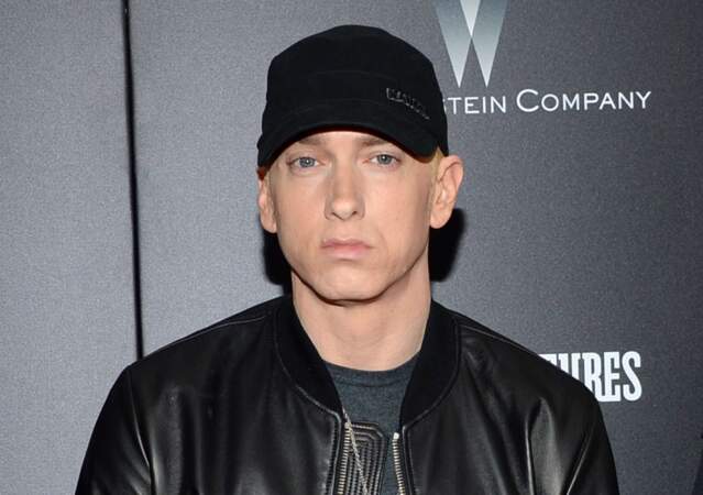 Marshall dit Eminem, d'où l'album The Marshall Mathers LP. 