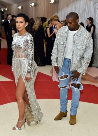 Kim Kardashian et Kanye West assortis.