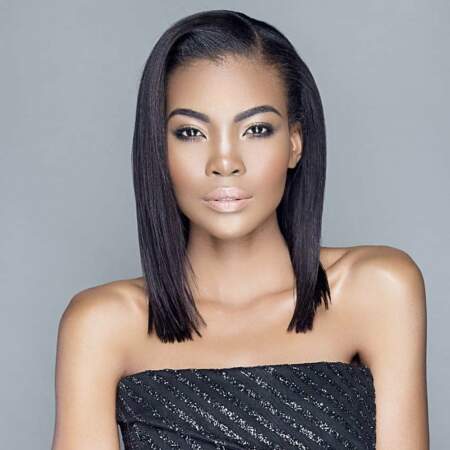 Miss Afrique du sud : Thulisa Keyi