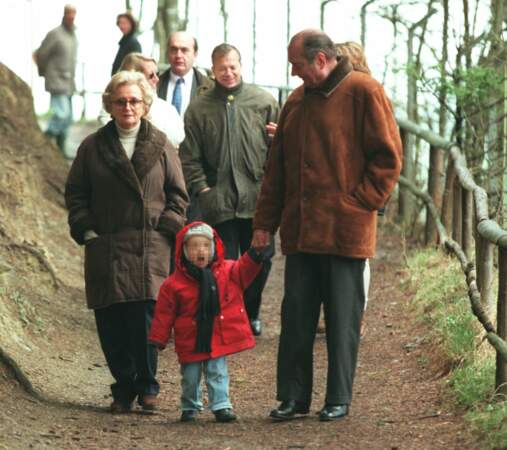 Tout comme Jacques, "Bernie" fond devant son unique petit-fils, Martin, né en 1996
