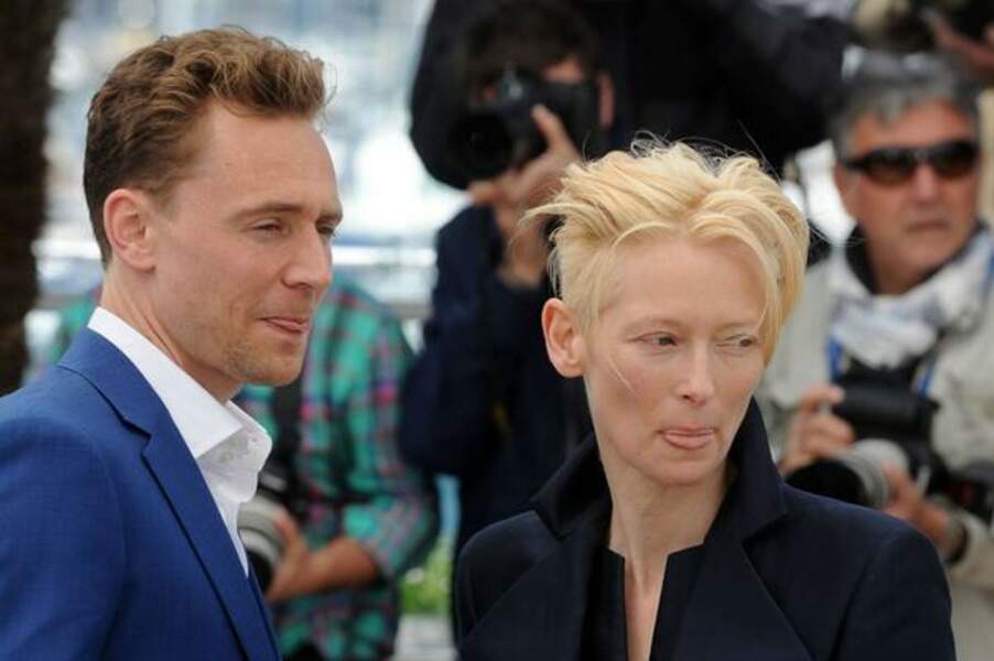 C'est pas bien de tirer la langue, Tom Hiddleston et Tilda Swinton !