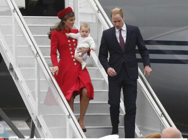 Âgé de 8 mois, George accompagne ses parents pour son premier voyage officiel en Nouvelle Zélande, en avril 2014.