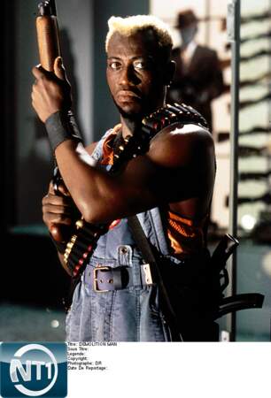 Wesley Snipes dans Demolition Man (1993): les muscles OK, les cheveux KO