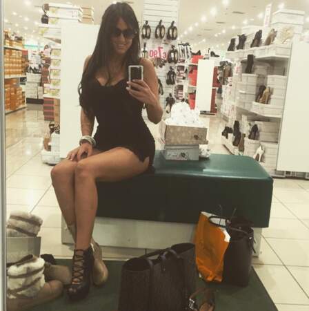 Claudia Romani en séance shopping ! 