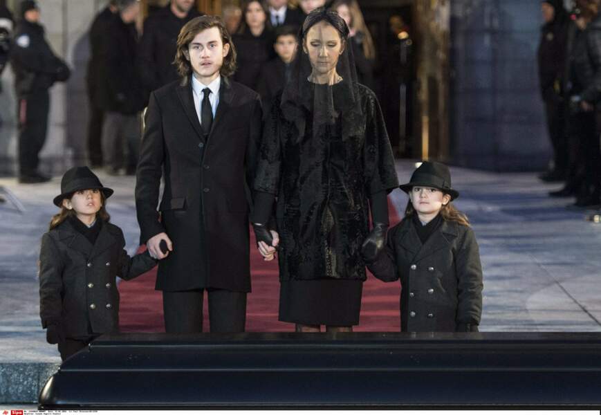2016, Nelson, Eddy, René-Charles et Celine Dion unis dans la douleur lors des funérailles de René Angelil