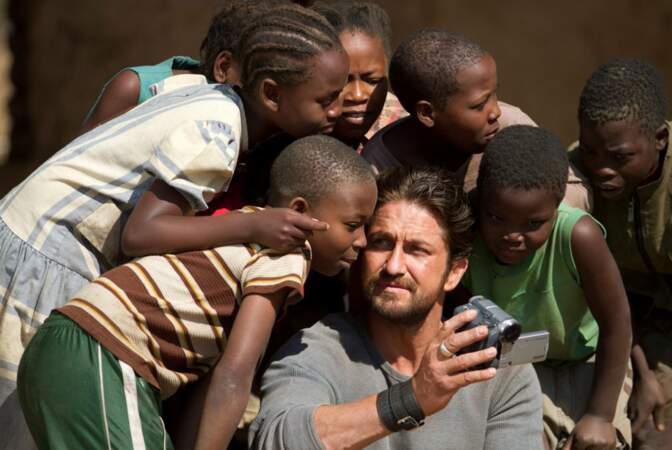 Dans Machine Gun (2011), il s'envole en Ouganda pour aider à la construction d'un orphelinat 