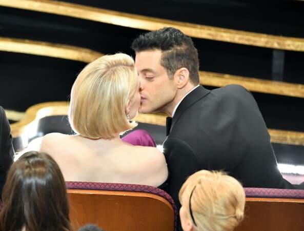 Flagrant délit de baiser entre Rami Malek et sa chérie Lucy Boynton