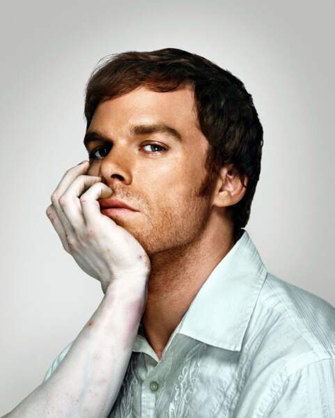 Saison 1 : Dexter est un chic type, toujours prêt à donner un coup de main