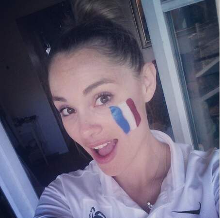 Joy Esther est une fervente supportrice des Bleus : tous derrière l'équipe de France !