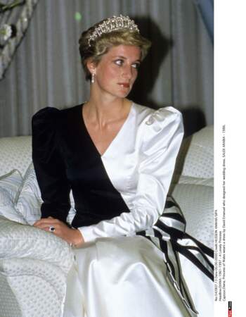 Dîner officiel à Riyad, Diana très sage porte la Cambridge Lover's Knot tiara