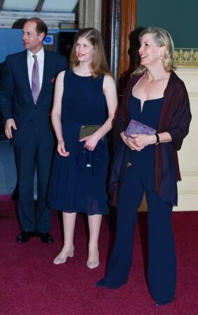 Le prince Edward, quatrième enfant de la reine, avec sa femme et leur fille, Lady Louise Windsor