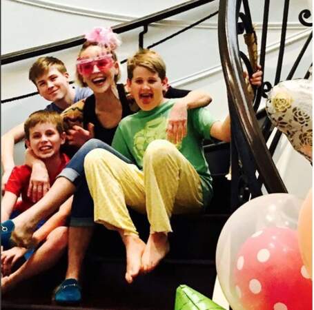 Sharon Stone avec ses 3 garçons adoptifs : Roan Bronstein (16 ans), Laird Stone (11 ans) et Quinn Stone (10 ans).