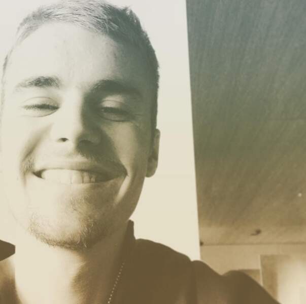 On espère que vous avez le sourire comme Justin Bieber. 