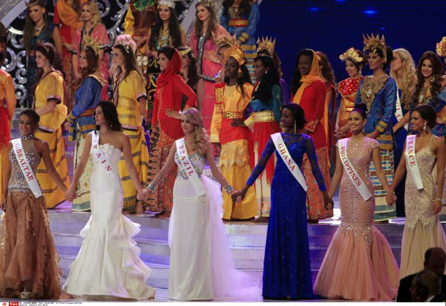 Miss Monde 2013 : il n'en reste que 6 et parmi elles, Miss France 2013 (à droite)