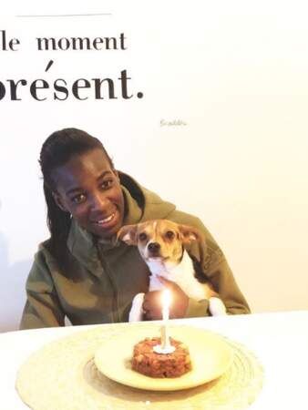 La footballeuse célèbre l'anniversaire de son chien prénommé Nala