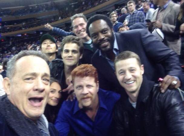 Le selfie qui déchire : The Walking Dead + Vampire Diaries + Gotham + Tom Hanks