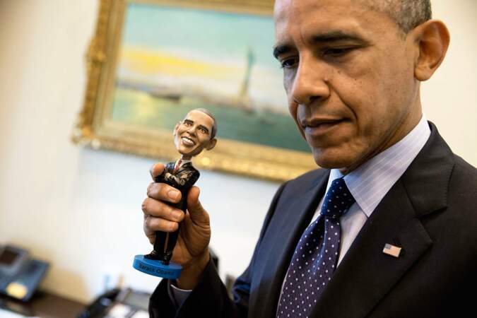 Quand Barack Obama découvre son mini-lui...