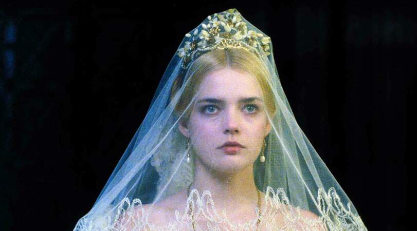 En 2007, elle porte la couronne dans Une vieille maîtresse de Catherine Breillat