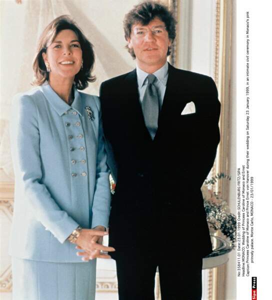 Le jour de son 42è anniversaire  en 1999, elle épouse Ernst-August de Hanovre avec qui elle a une fille