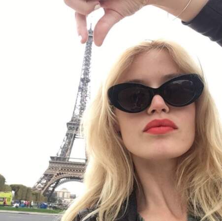 Et Georgia May Jagger a fait la touriste à Paris. 