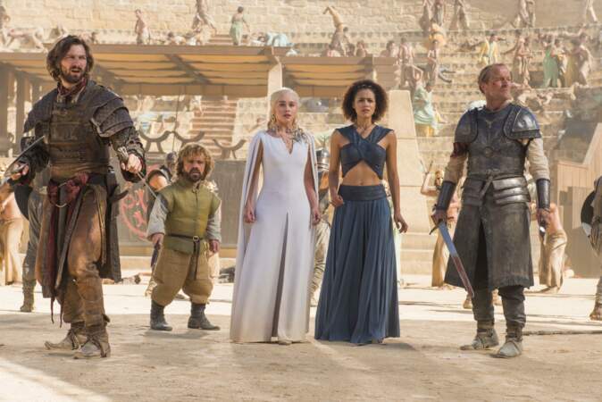 Daenerys se retrouve piégée dans l'arène de Meereen à la fin de la saison 5